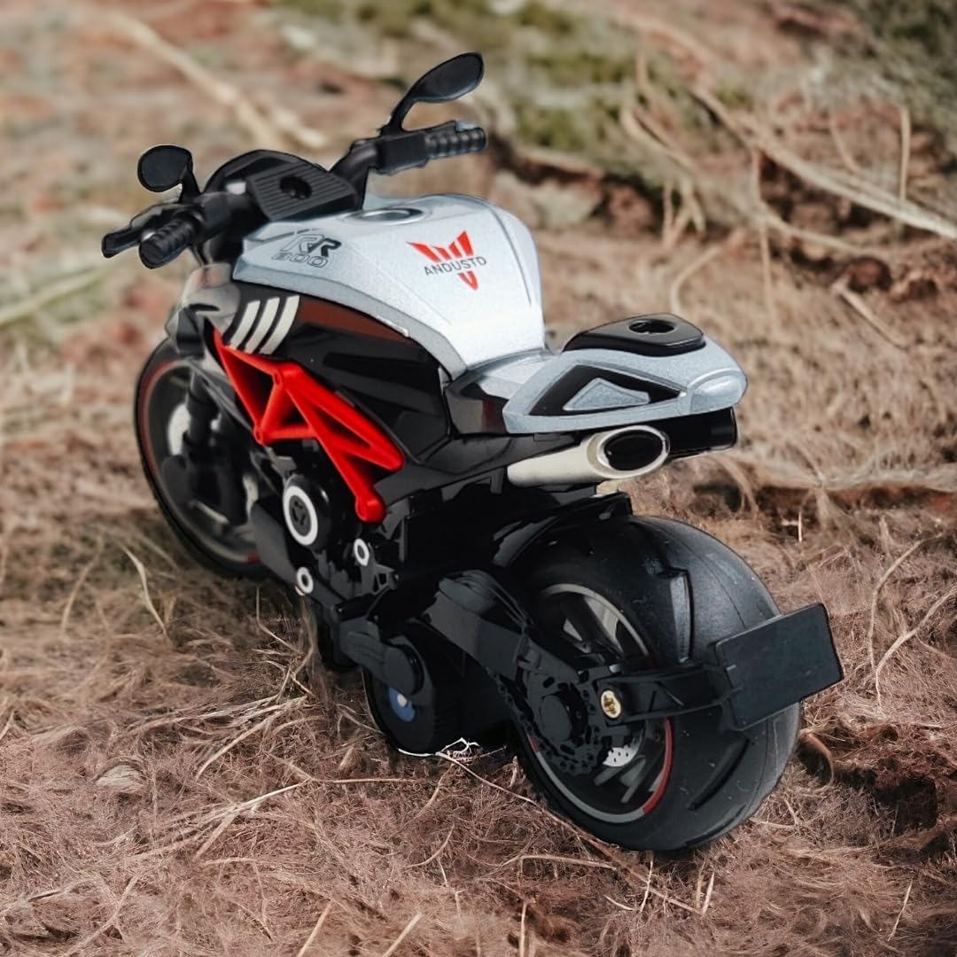 PLUSPOINT Diecast Motorcycle Toy Bike Scale Model Pull Back Vehicles Alloy Simulation Superbike Alloy Tank, Look Alike Models Also for Car Dashboard, Kids, Adult